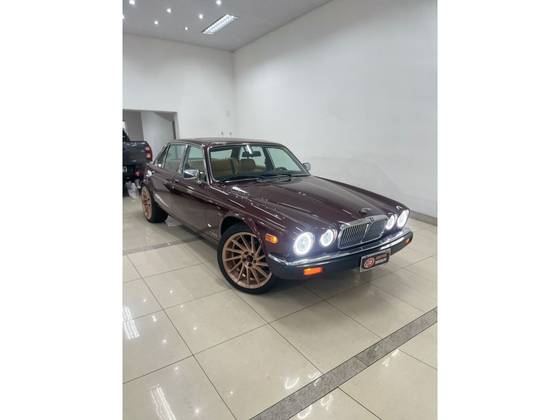 JAGUAR XJ6 4.0 V6 24V GASOLINA 4P AUTOMÁTICO